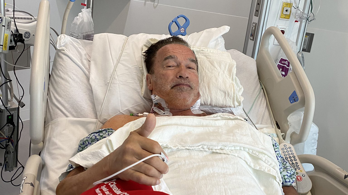 Revela Arnold Schwarzenegger cirugía cardíaca; “me siento fantástico”, afirma