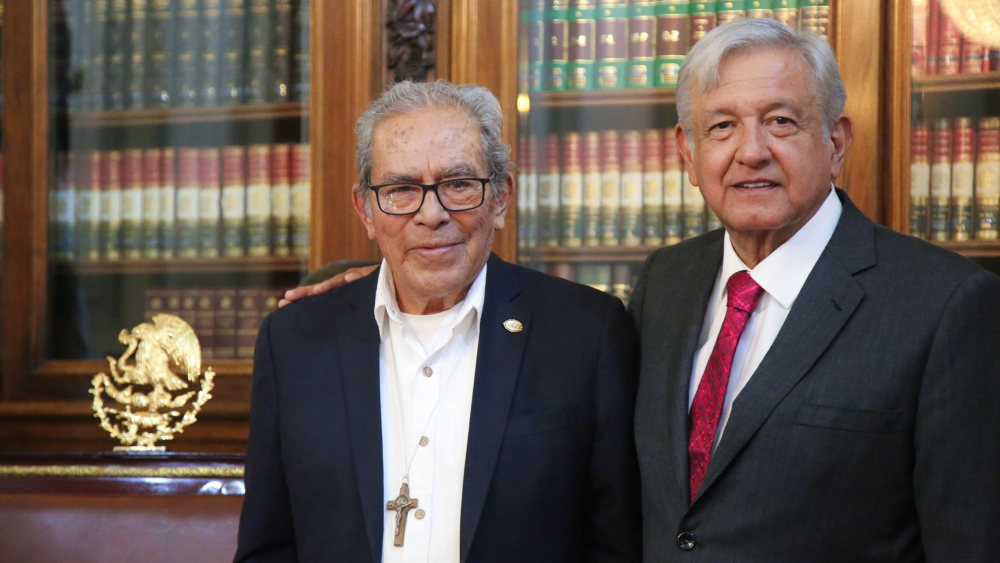 Lamenta López Obrador muerte del obispo emérito Arturo Lona