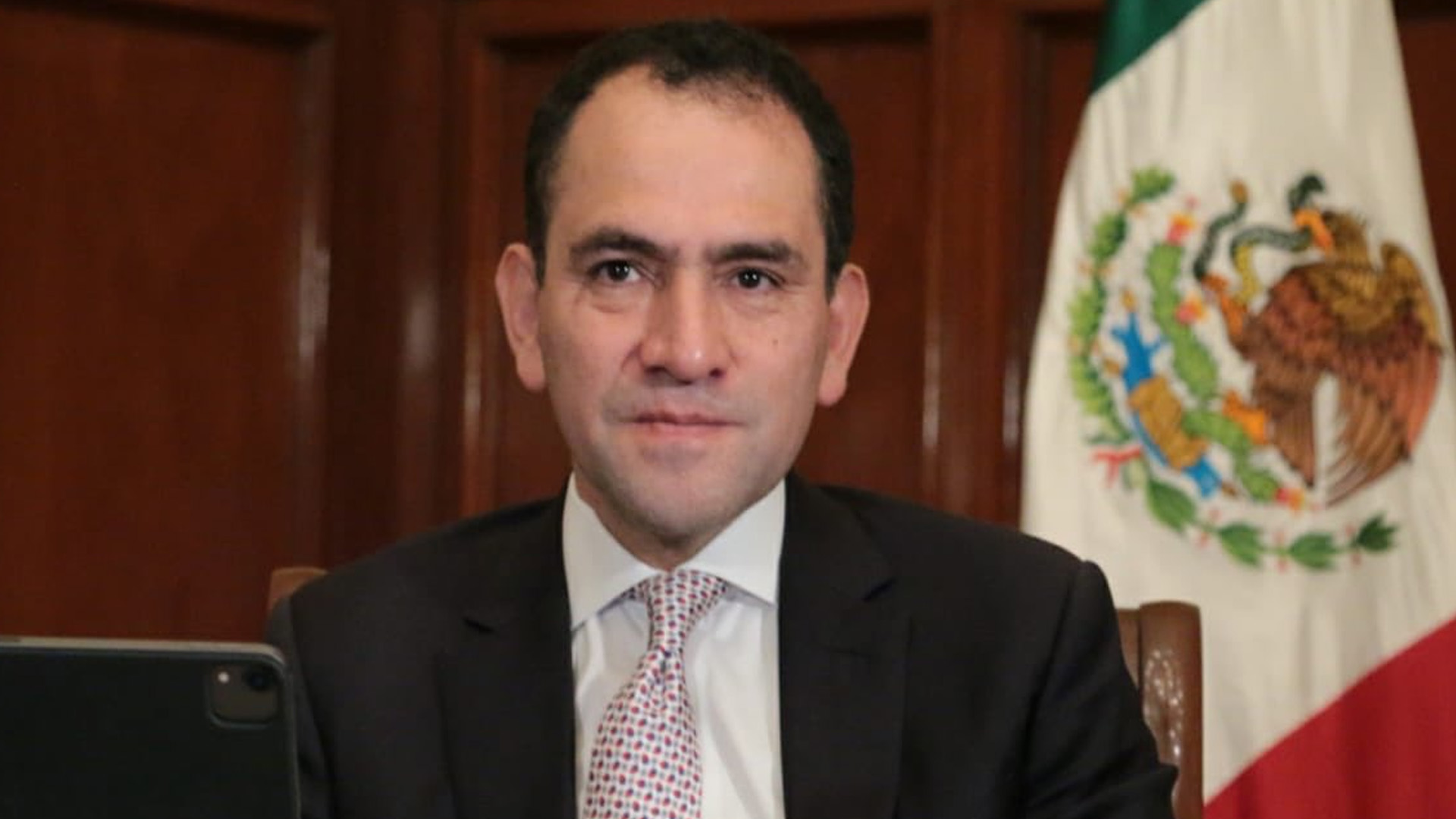 Gobierno Federal abierto a discutir desaparición de fideicomisos, asegura Arturo Herrera