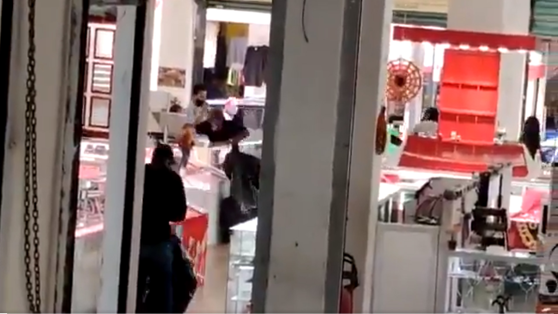 #Video Intento de robo en joyería de Cuautla, Morelos, desata balacera