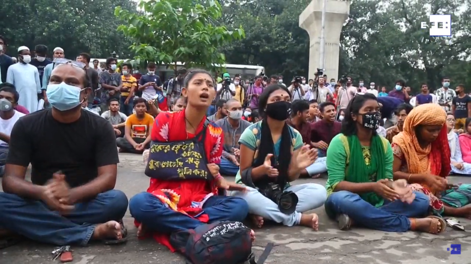 Bangladesh aprueba castigar a los violadores con la pena de muerte