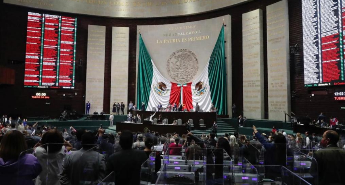 Diputados aprueban que gobierno disponga de 33 mil mdp del Fondo de Salud