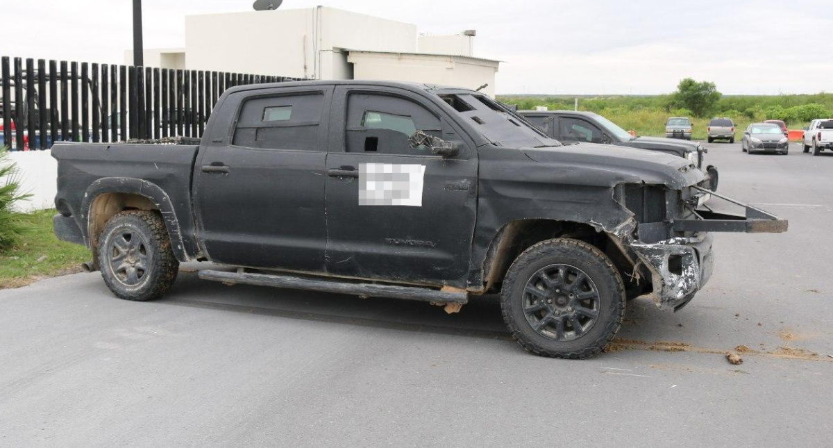 Decomisan en Tamaulipas vehículos con blindaje artesanal y armamento - camargo-decomiso-armamento-vehiculos-2