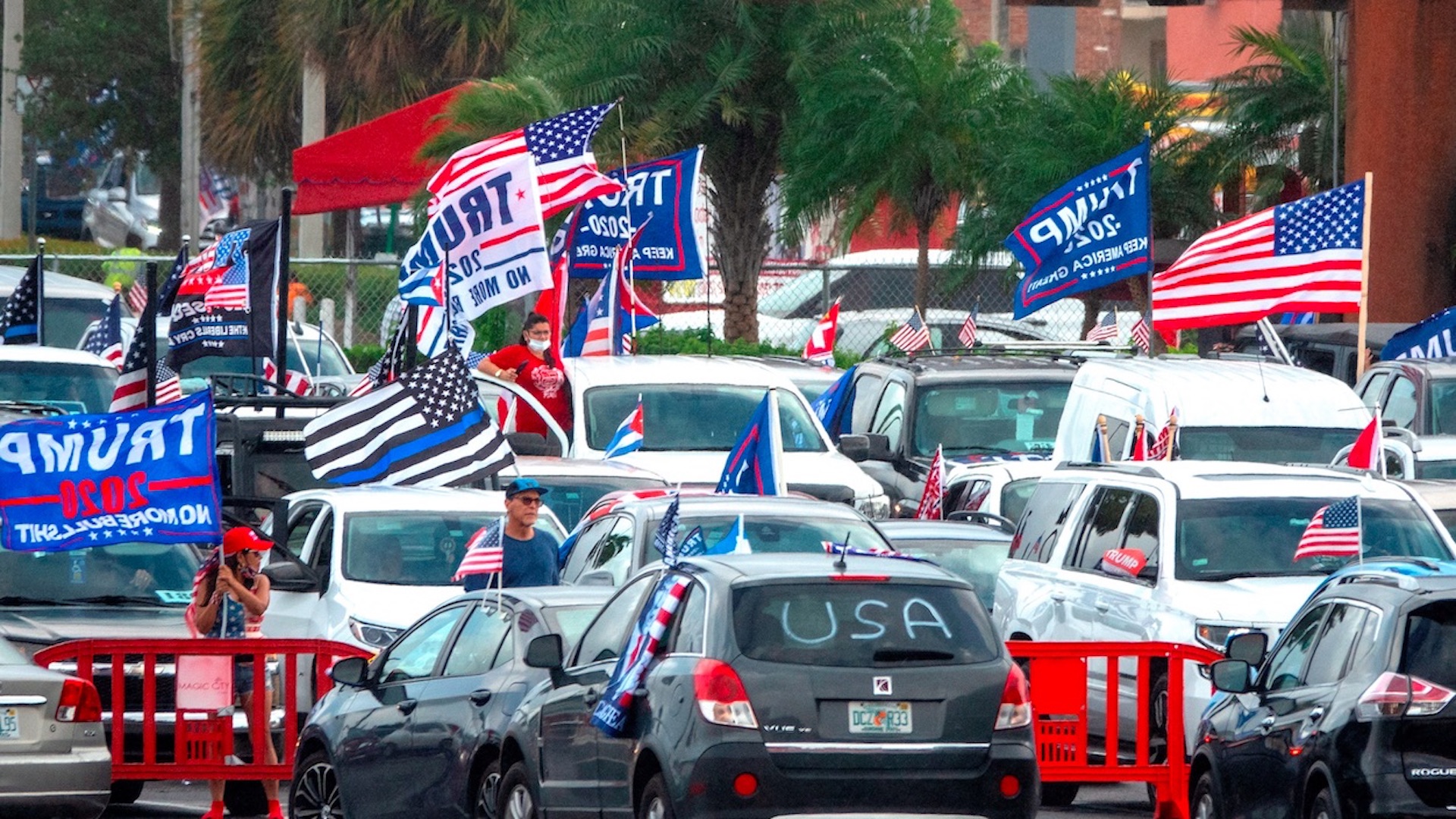 #Video Simpatizantes de Donald Trump realizan, en Miami, caravana para apoyar al mandatario
