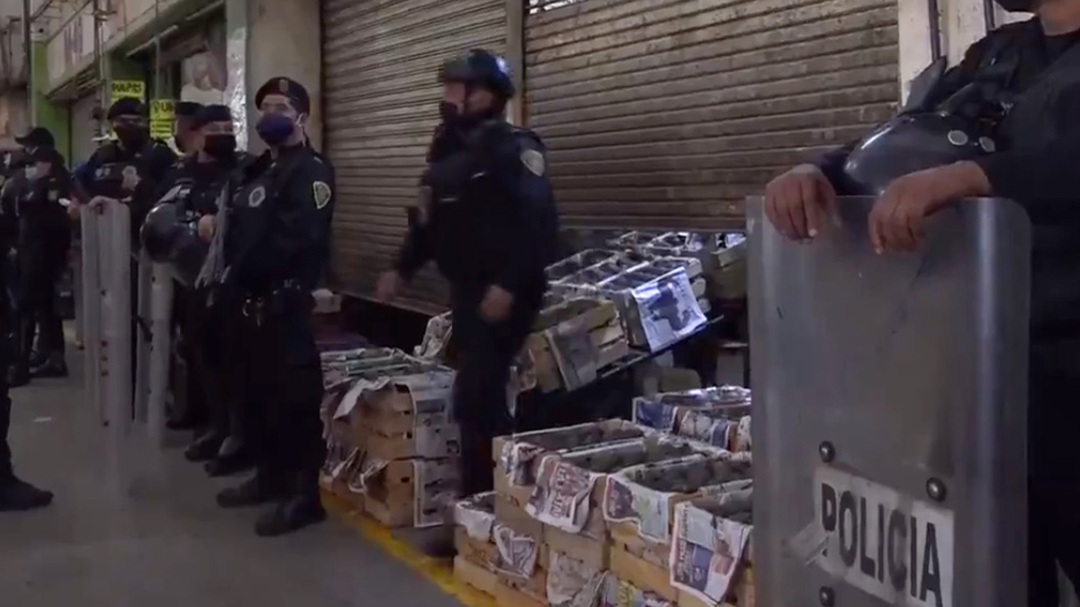 Detienen en la Central de Abasto a 17 personas por posesión de droga y armas