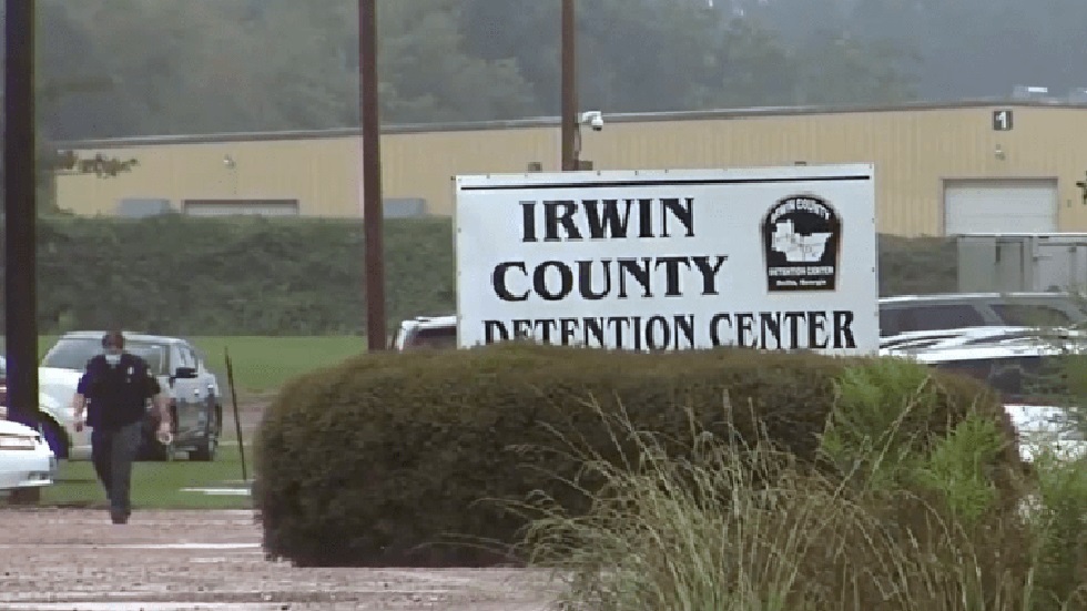 Suman 10 migrantes víctimas de cirugías forzosas en Estados Unidos