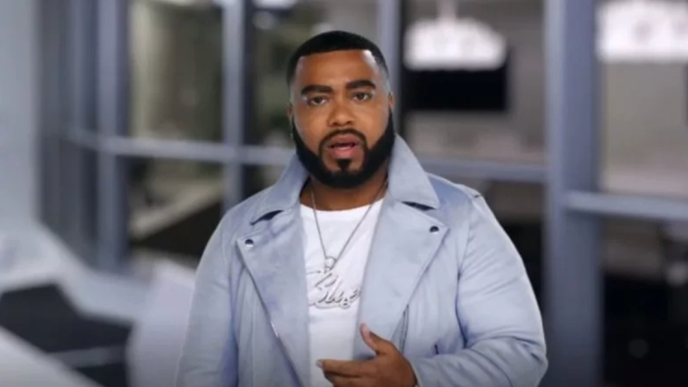 Rapero de Miami a juicio tras comprarse un Ferrari con ayuda económica destinada al COVID-19