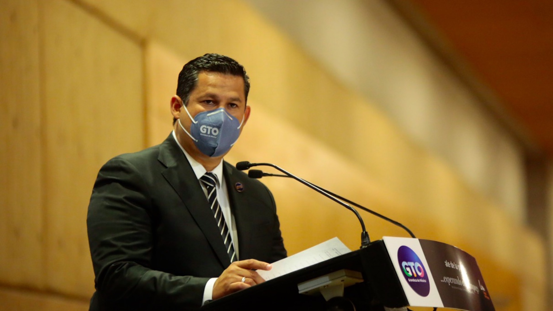 Queremos dialogar con el presidente en persona, no mandándonos mensajes en las ‘mañaneras’: Diego Sinhué