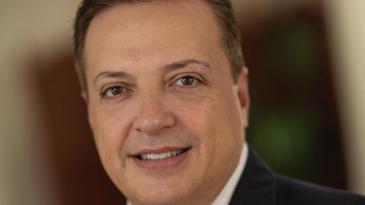 Diputado Luis Alegre da positivo a COVID-19