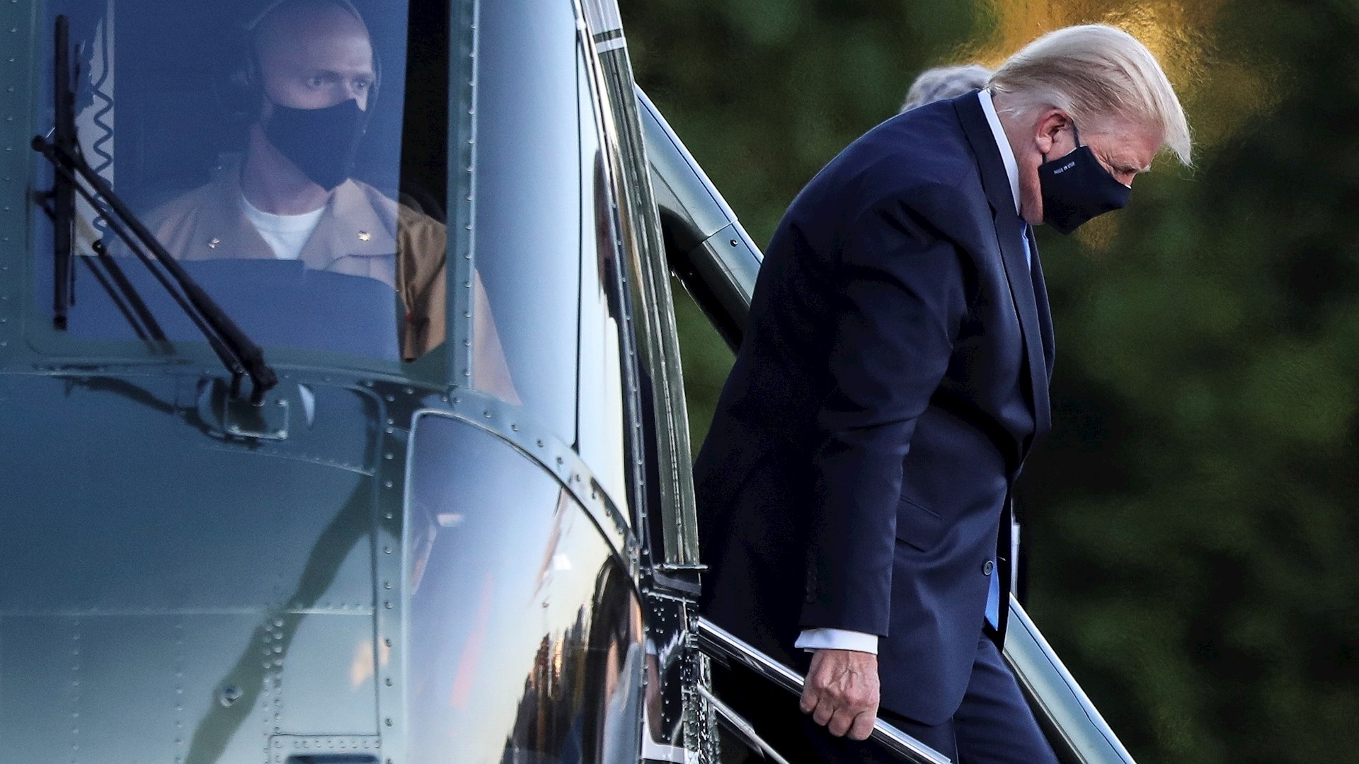 “Voy bien, ¡creo!”, expresa Donald Trump tras hospitalización por COVID-19