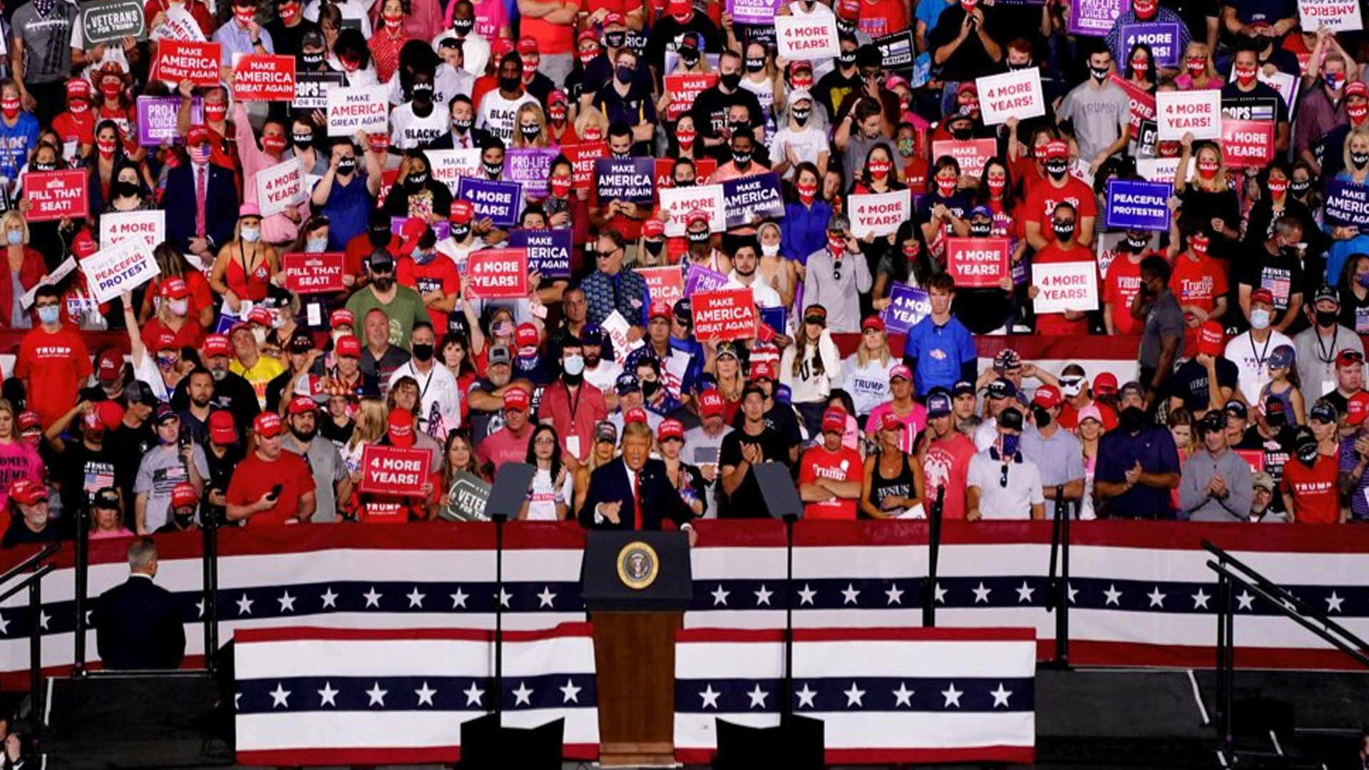 Trump rompe acuerdo con la cadena de televisión y publica entrevista completa sin editar en Facebook