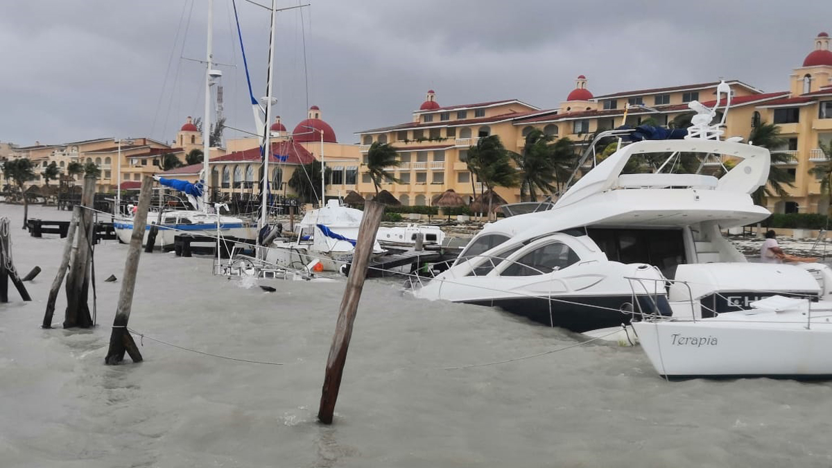 Los daños del Huracán Delta en Cancún: cortes de luz y árboles caídos - embarcaciones-afectadas-por-paso-de-delta