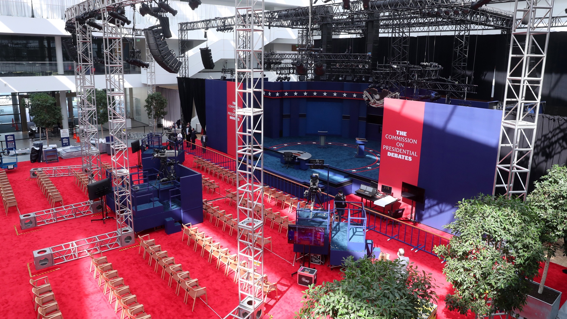 Deja 11 casos de COVID-19 organización de primer debate presidencial en EE.UU. - escenario-del-primer-debate-presidencial-de-eeuu-en-el-pabellon-sheila-eric-samson