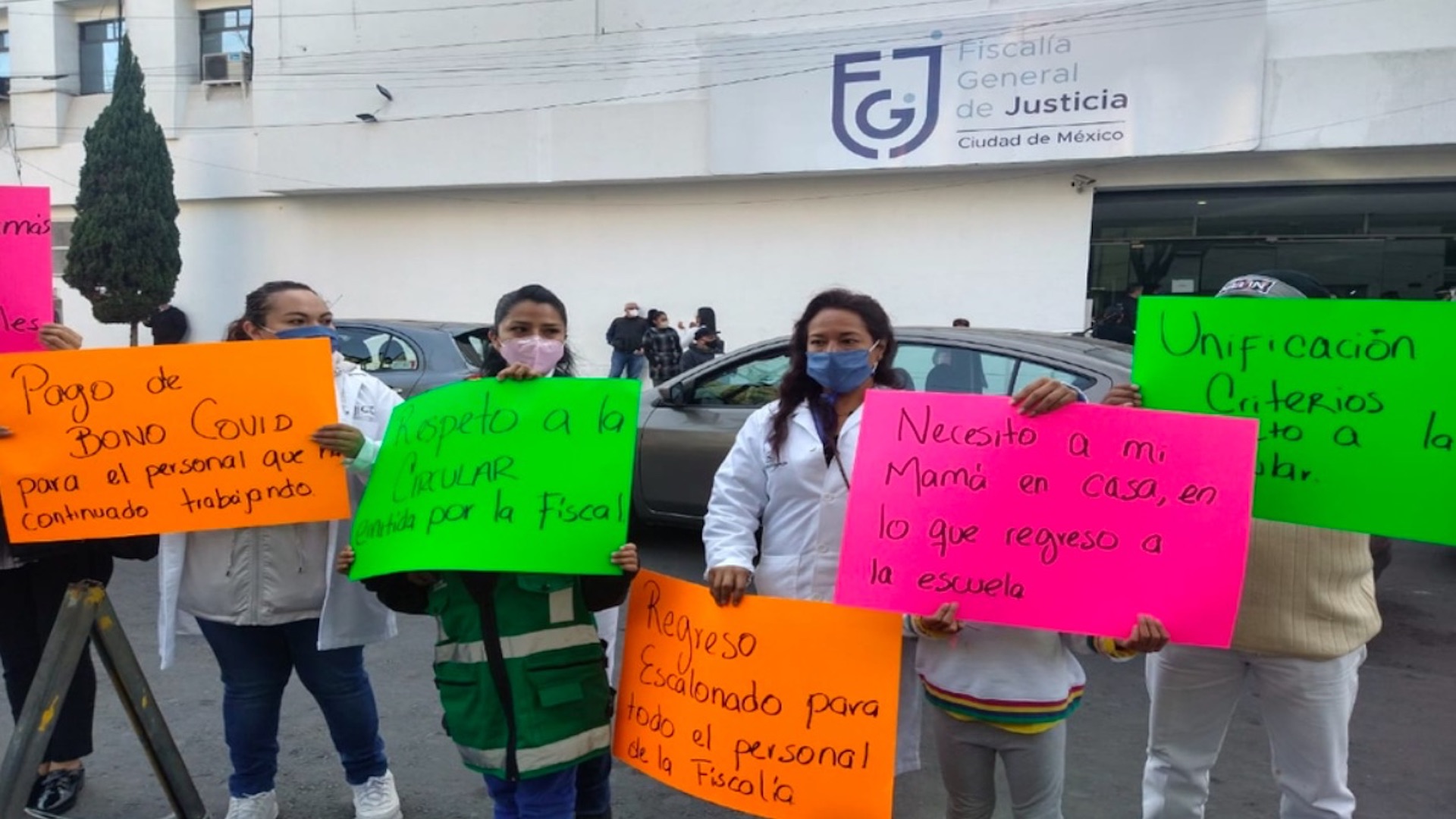 #Video Peritos y personal administrativo de la FGJ de la Ciudad de México protestan para exigir bonos por COVID-19