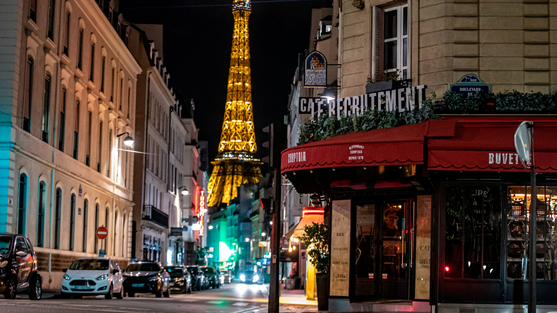 Francia se prepara para más muertos y hospitalizados aun con el toque de queda