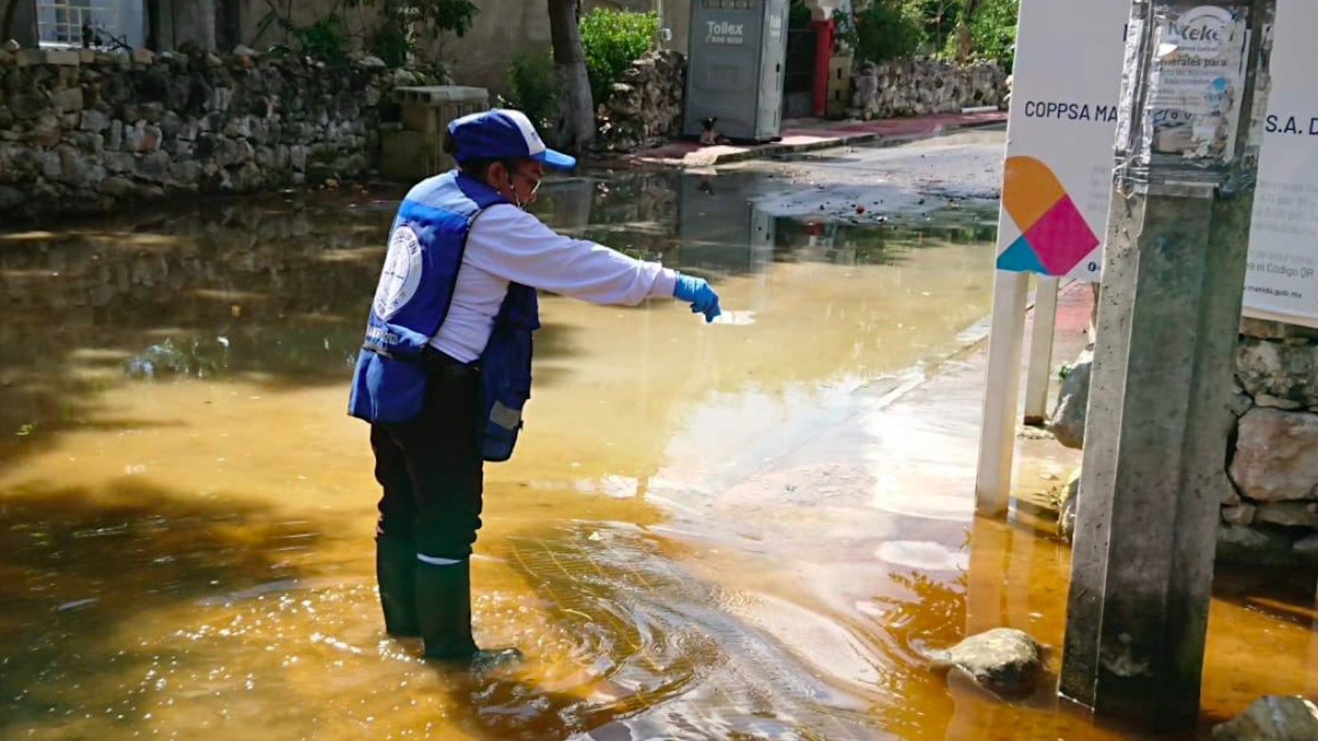 Comunidades de Mérida continúan bajo el agua tras paso del huracán Delta - funmigacion-merida
