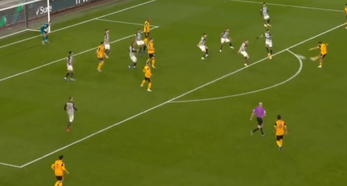 #Video Golazo de Raúl Jiménez en empate de Wolverhampton ante Newcastle