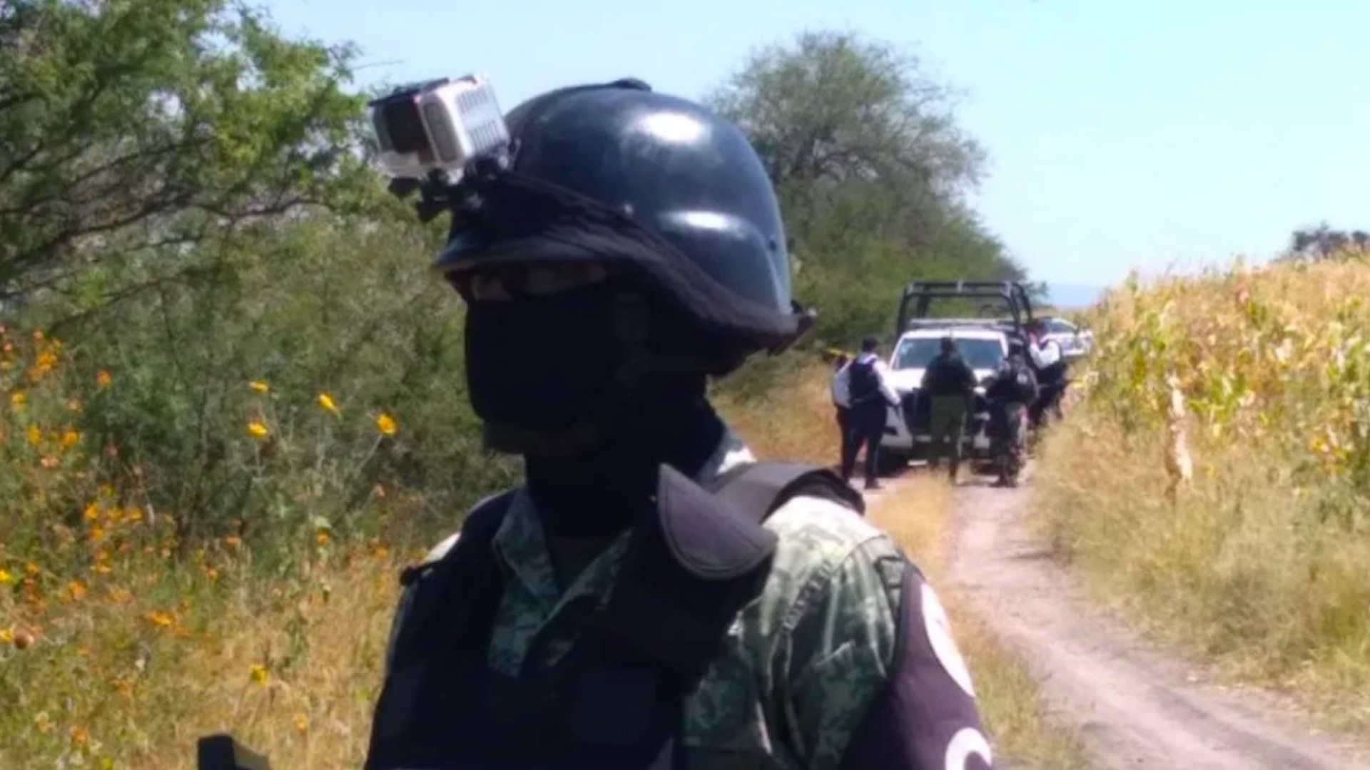 Localizan cuatro cuerpos en carretera Salamanca-León; todos fueron agredidos a disparos