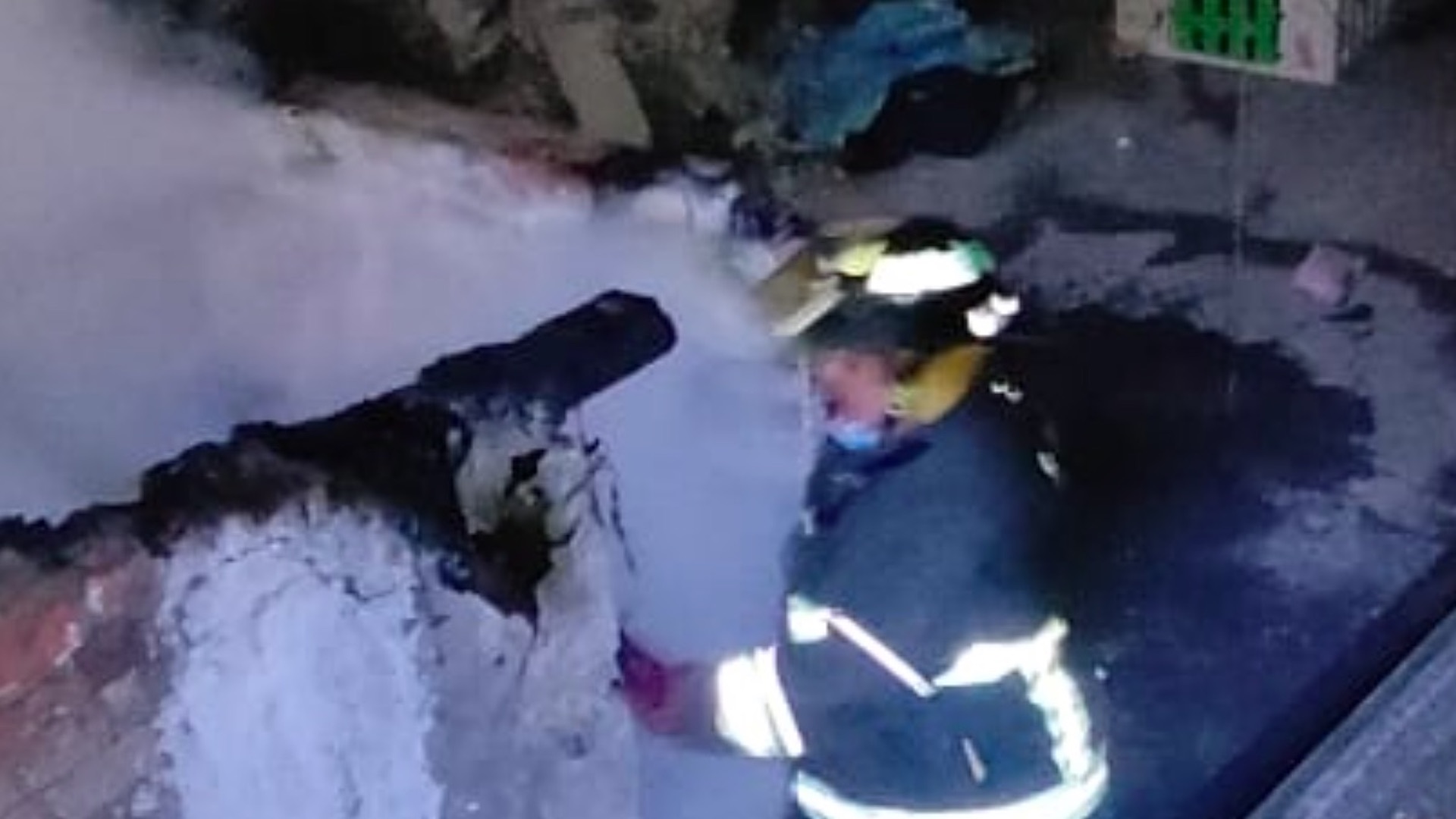 Al menos tres incendios provocaron movilización de equipos de emergencia en la Ciudad de México Al menos tres incendios provocaron movilización de equipos de emergencia en la Ciudad de México