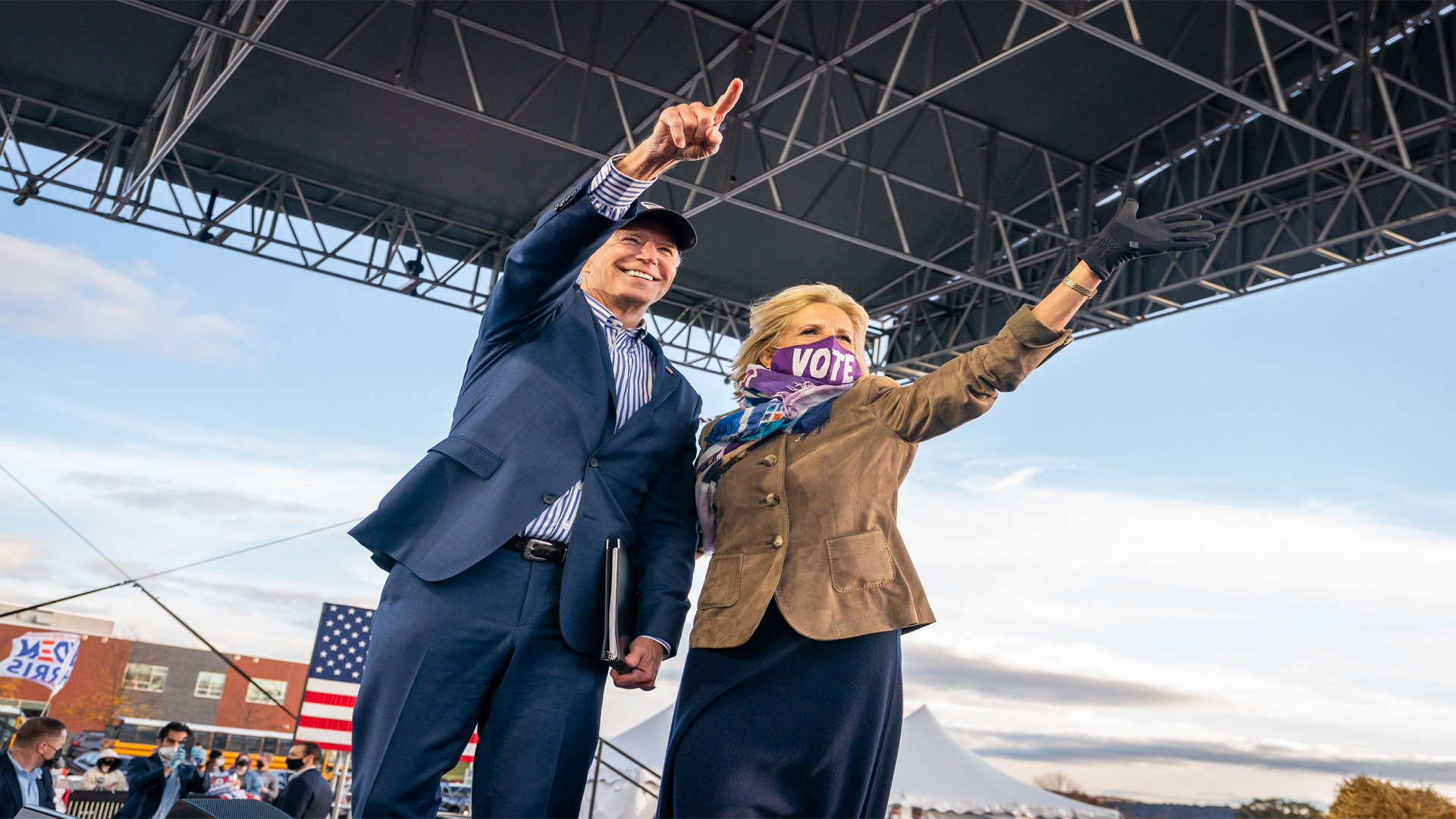 Biden llama a acabar con la “agenda antimigrante” de Trump en elecciones