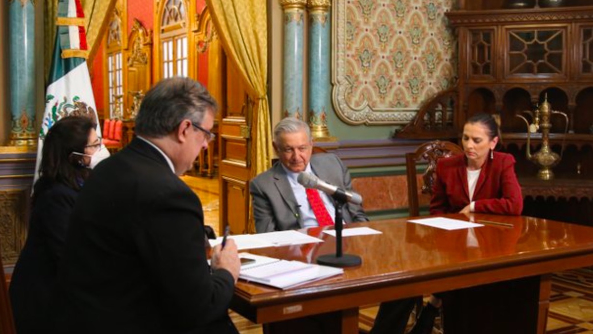 López Obrador habla con presidente de Alemania para gestionar préstamo de Códice Maya de Dresde