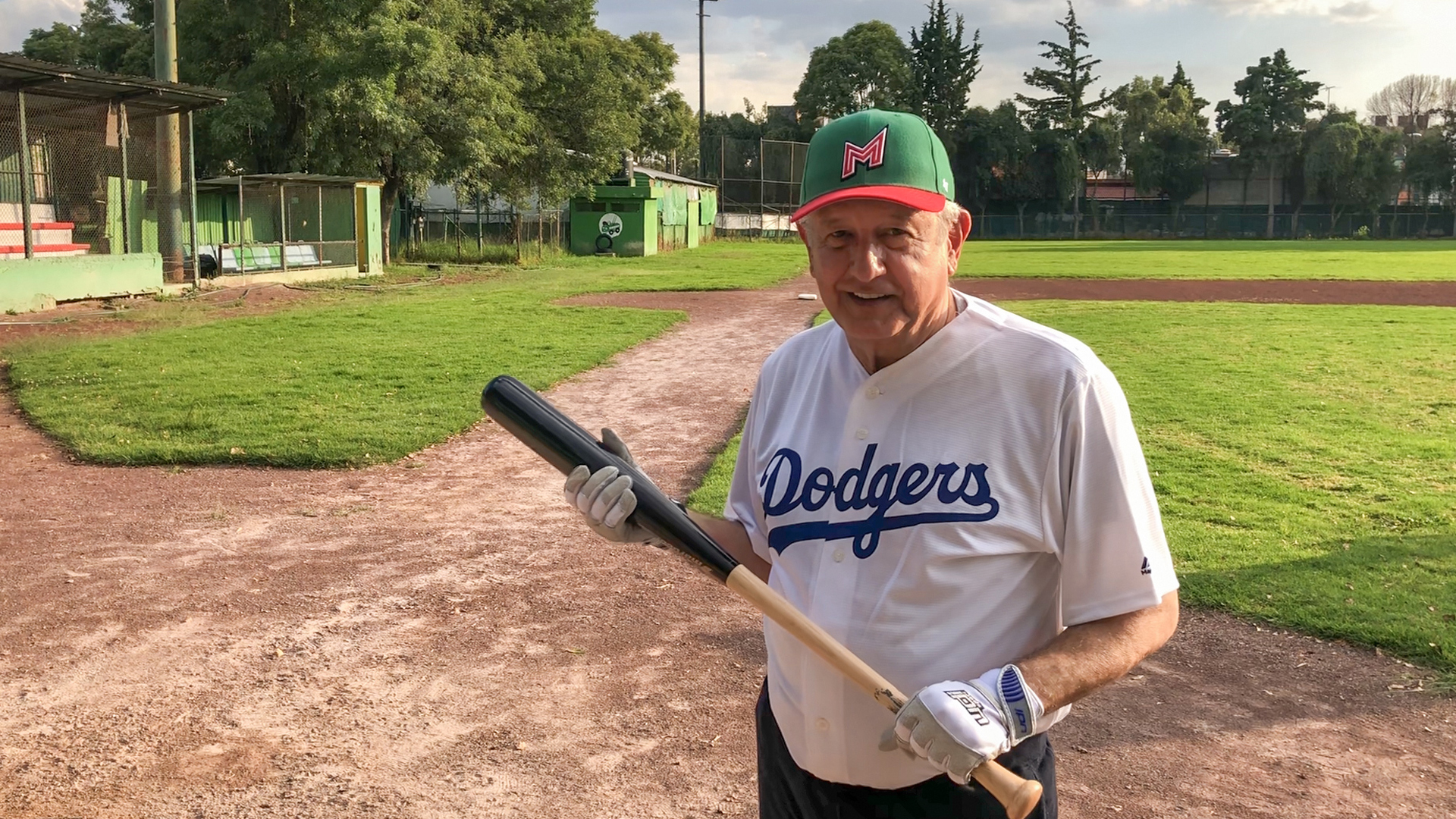 López Obrador apela a pasión por el beisbol; “todavía falta que Dodgers ‘arreglen’ a Tampa”, asegura