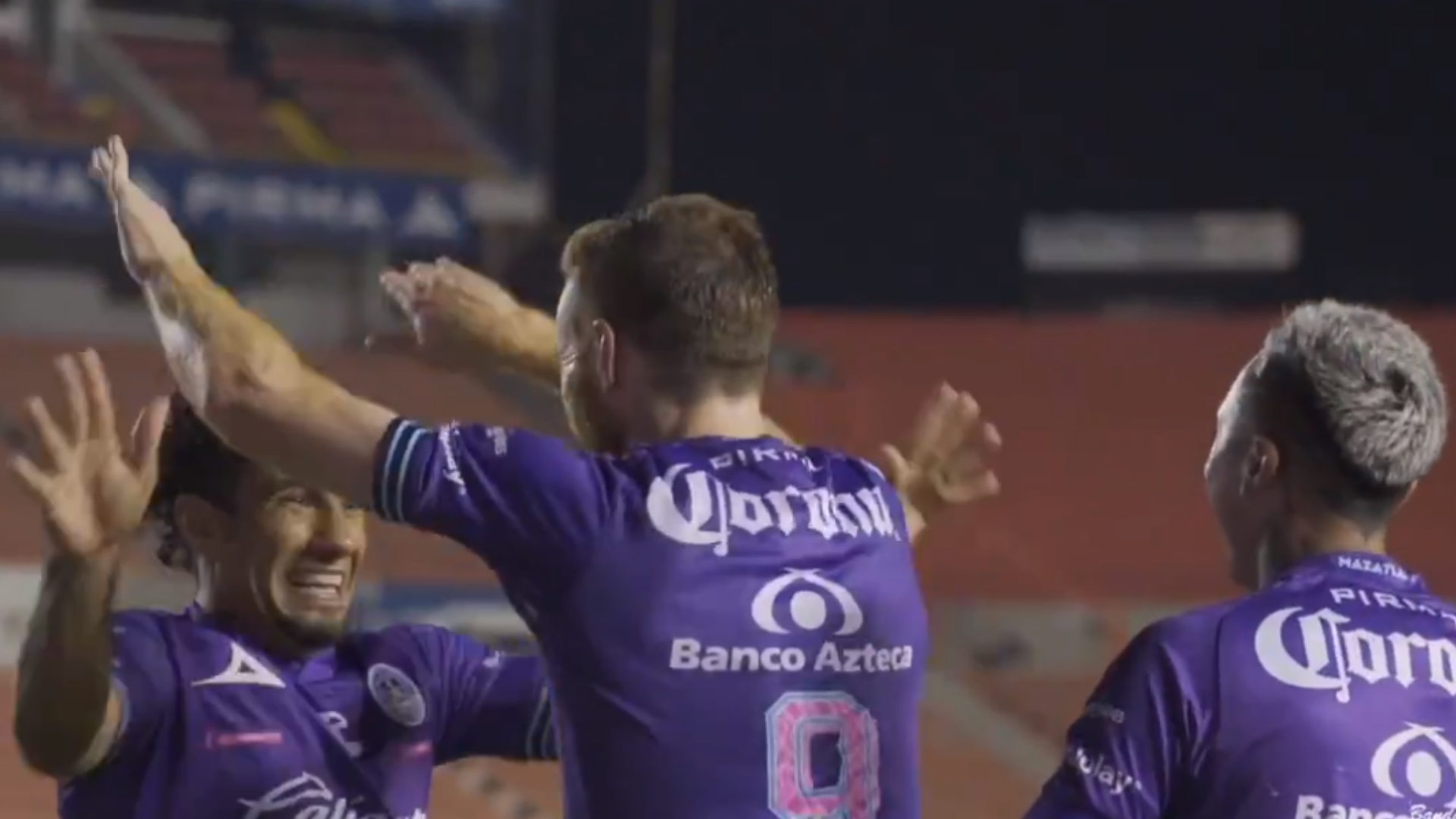 Mazatlán golea 5-0 al San Luis; Camilo Sanvezzo anota triplete para la victoria de su equipo