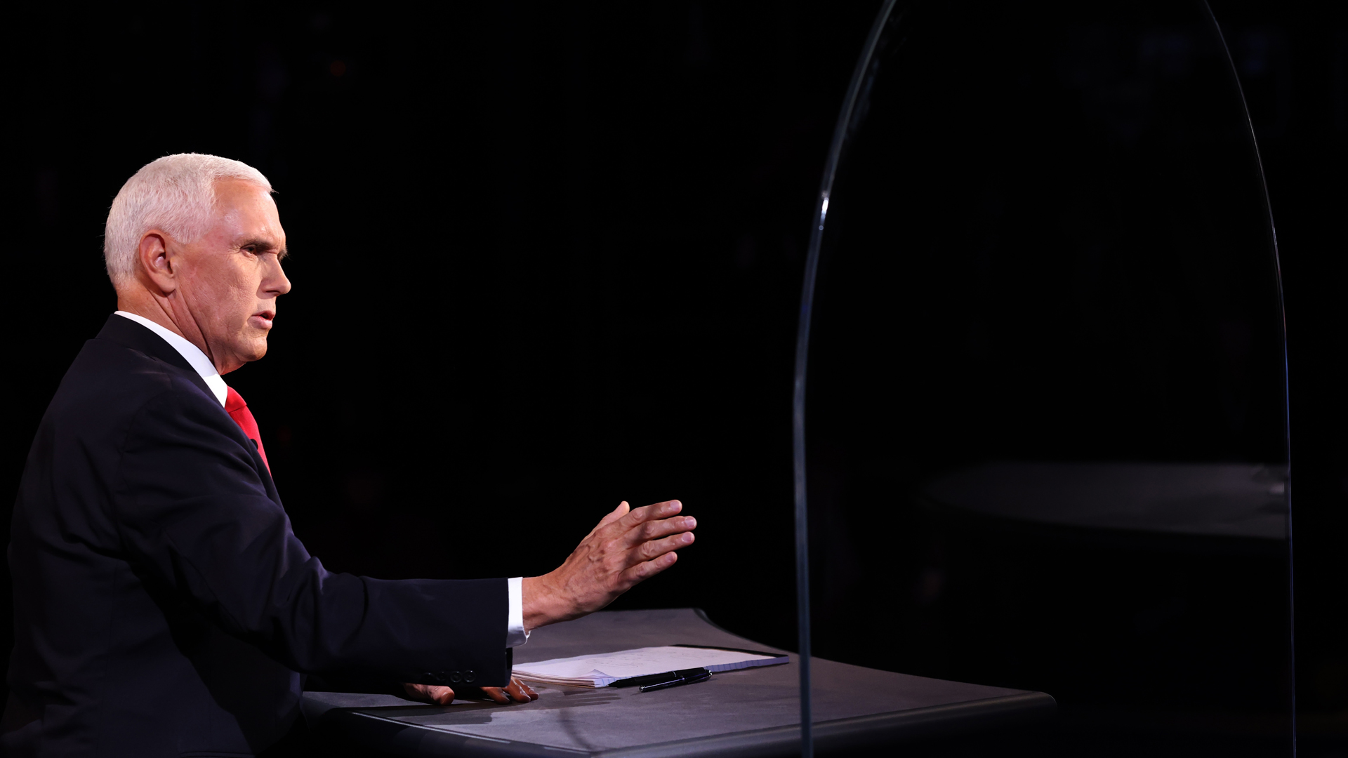 Aplaude Trump a Mike Pence durante debate; acusa a Harris de ser ‘máquina de errores’