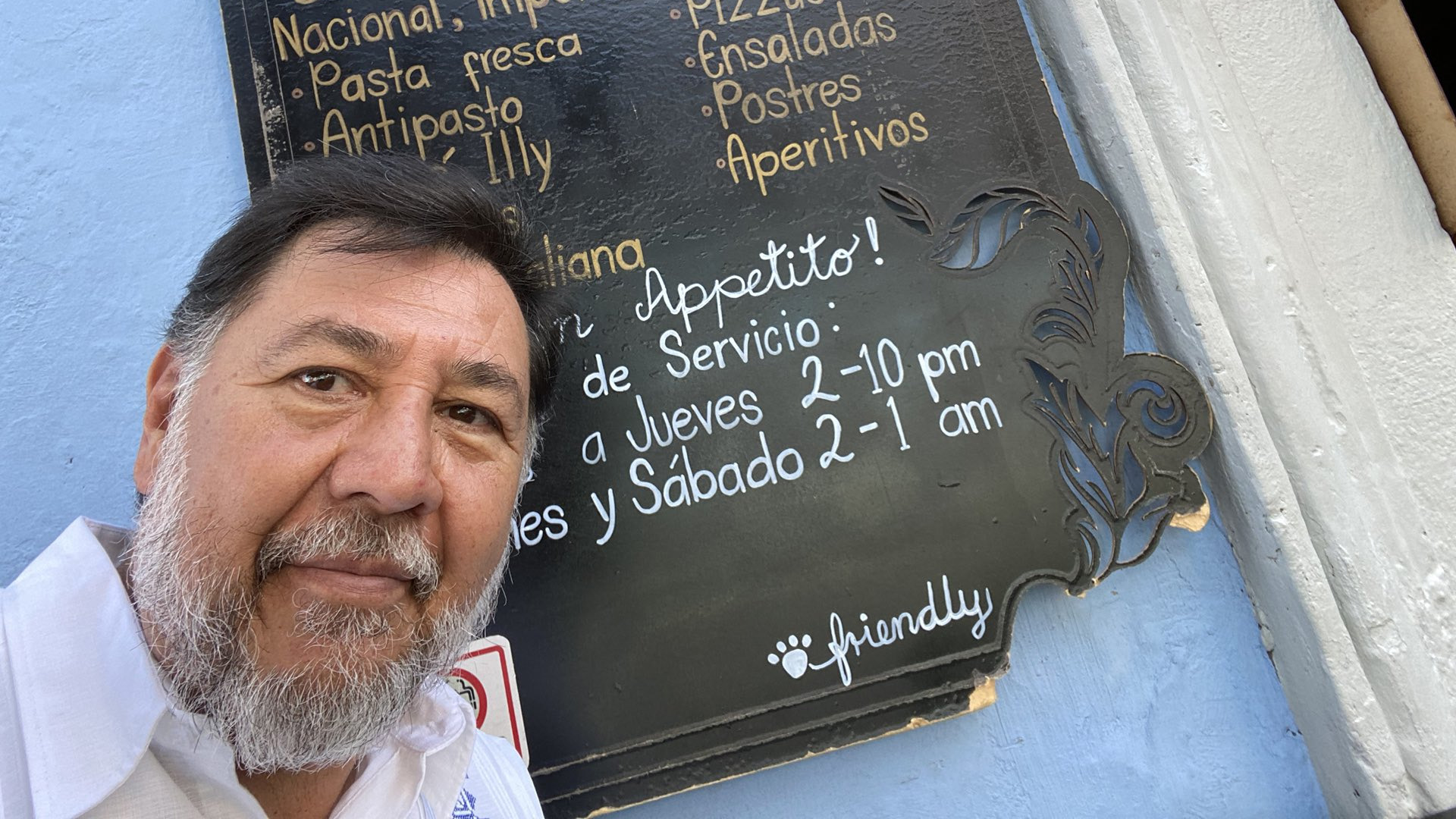 Fernández Noroña se hace prueba COVID-19; asegura sentir “un ligero malestar”