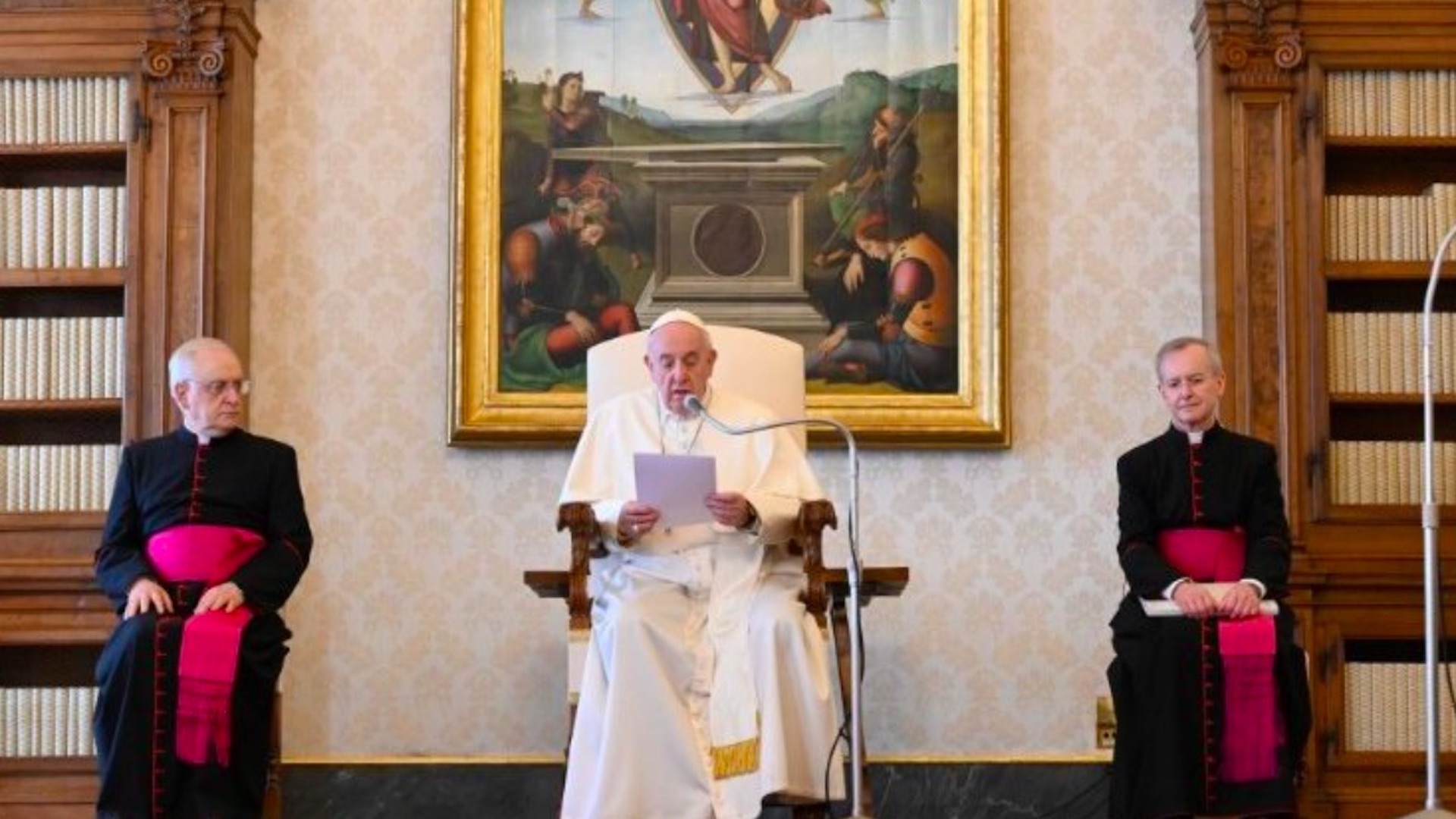 Audiencias generales del papa Francisco volverán a ser virtuales y sin fieles tras un caso positivo de COVID-19