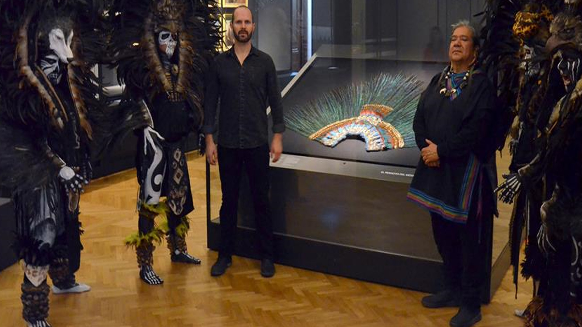 “Penacho de Moctezuma es demasiado frágil y no puede ser trasladado a México en al menos 10 años”: Curador “Penacho de Moctezuma es demasiado frágil y no puede ser trasladado a México en al menos 10 años”: Curador