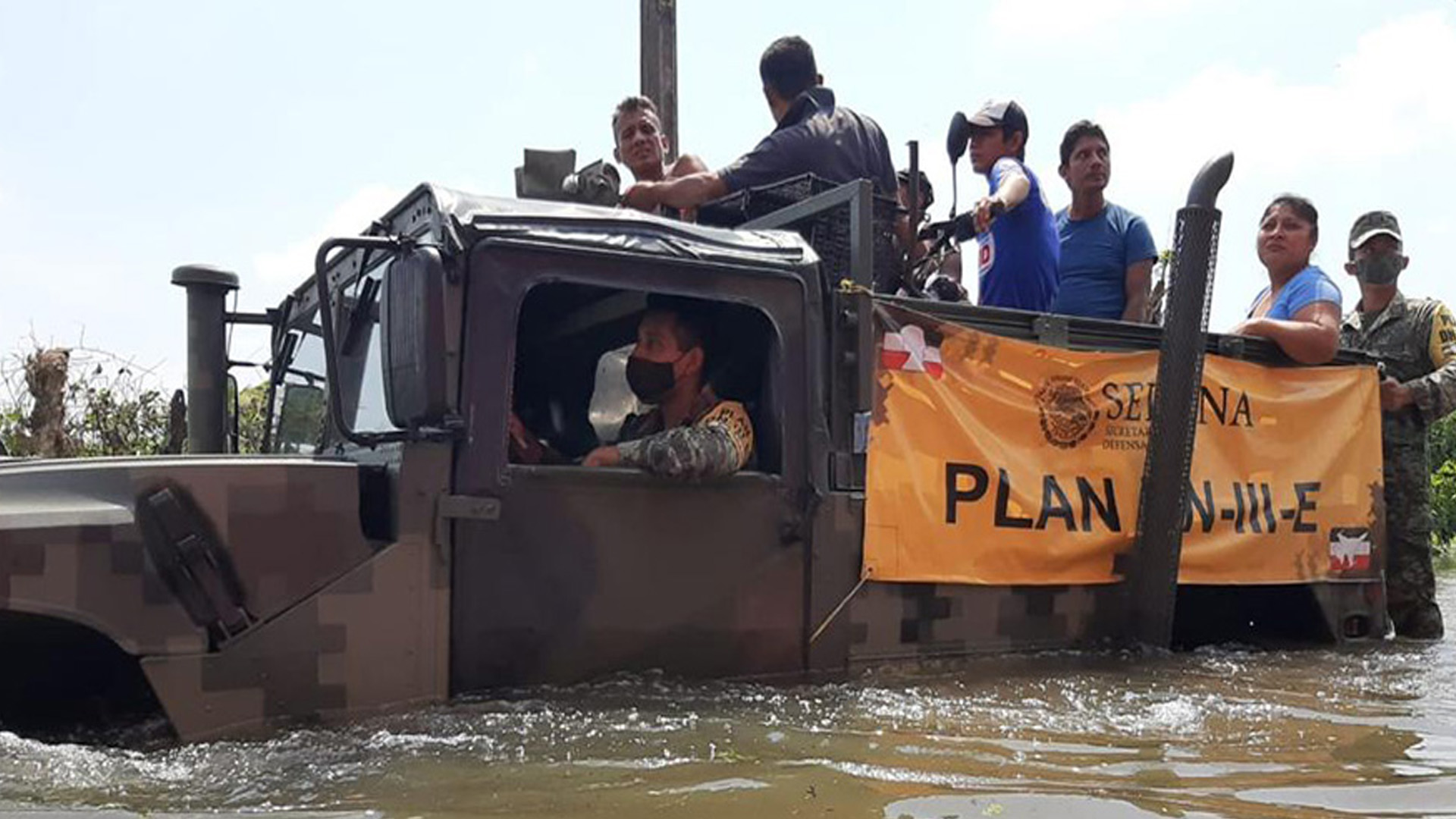 Temporada de huracanes aún no termina, advierte Sedena