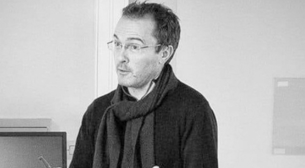 Hay dos menores de edad entre acusados por decapitación de profesor en Francia