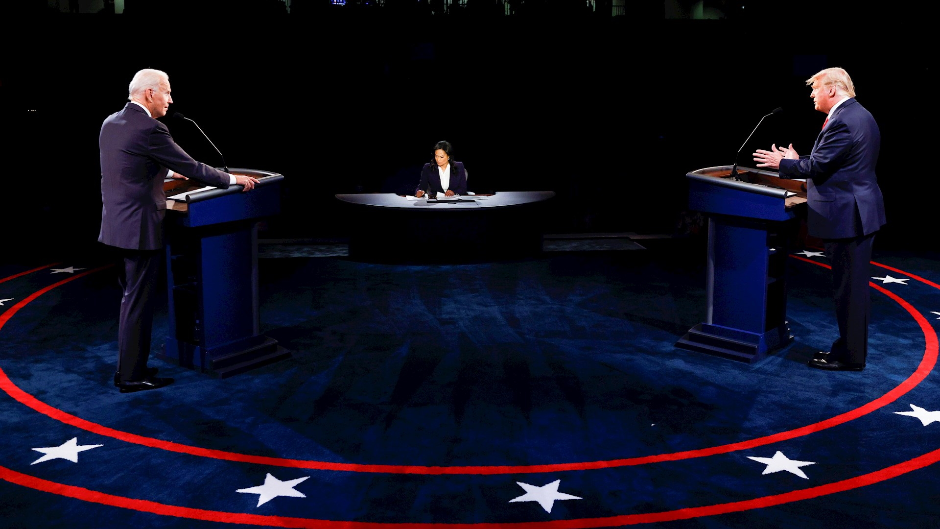 En un debate que terminó por no convencer a indecisos, Trump y Biden contrastan posturas rumbo a la recta final