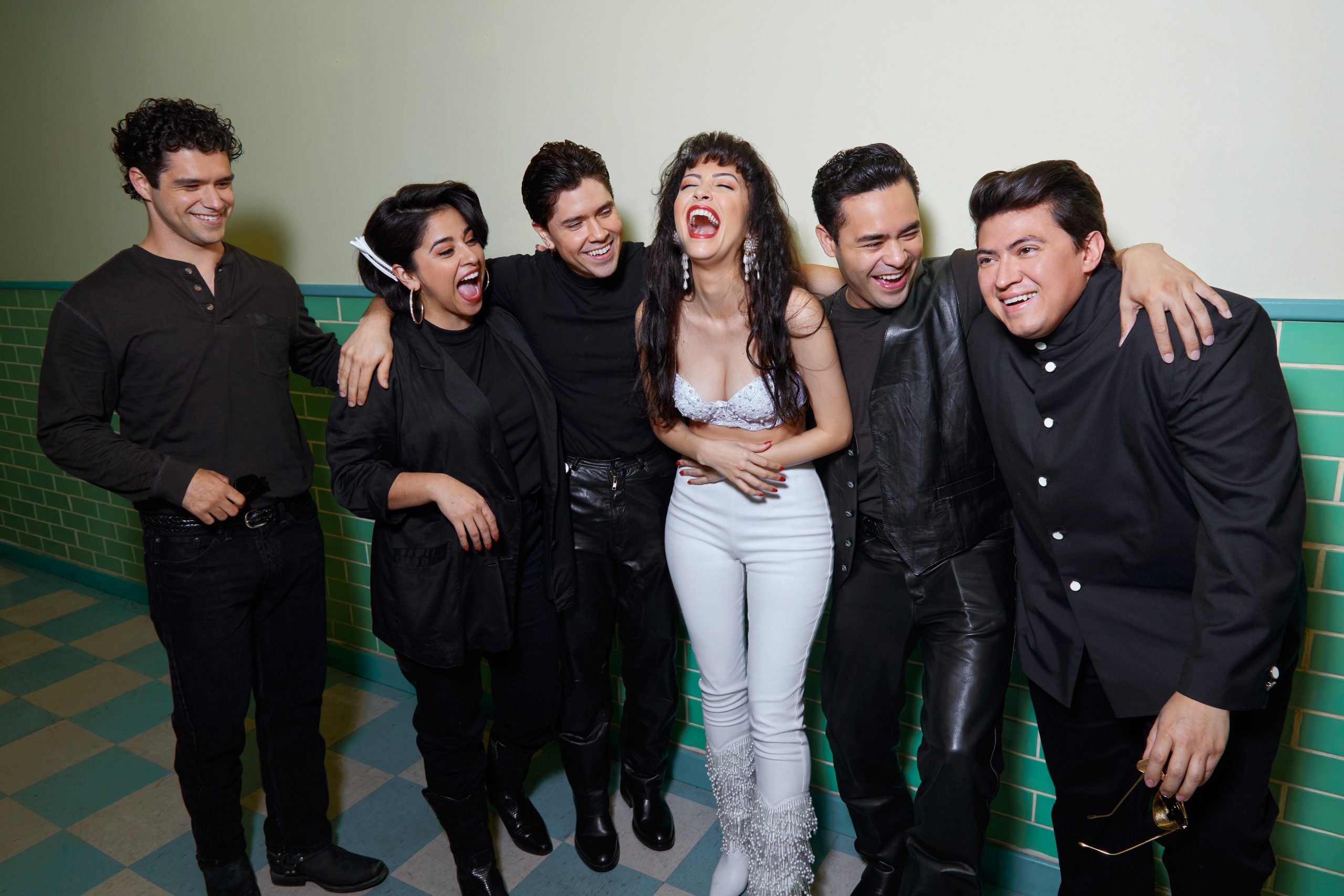 #Video El primer avance de 'Selena: La Serie'; se estrenará el próximo 4 de diciembre - selena-la-serie1-scaled