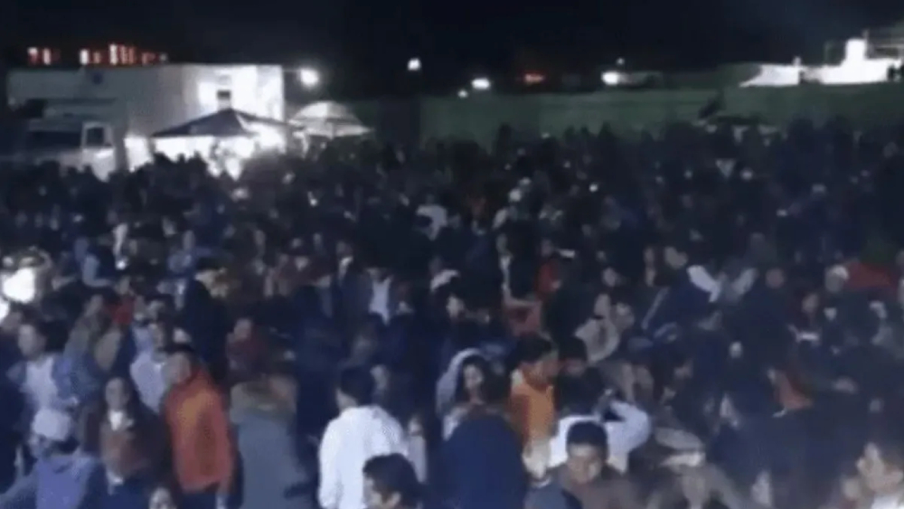 #Video Realizan baile masivo en Toluca pese a pandemia