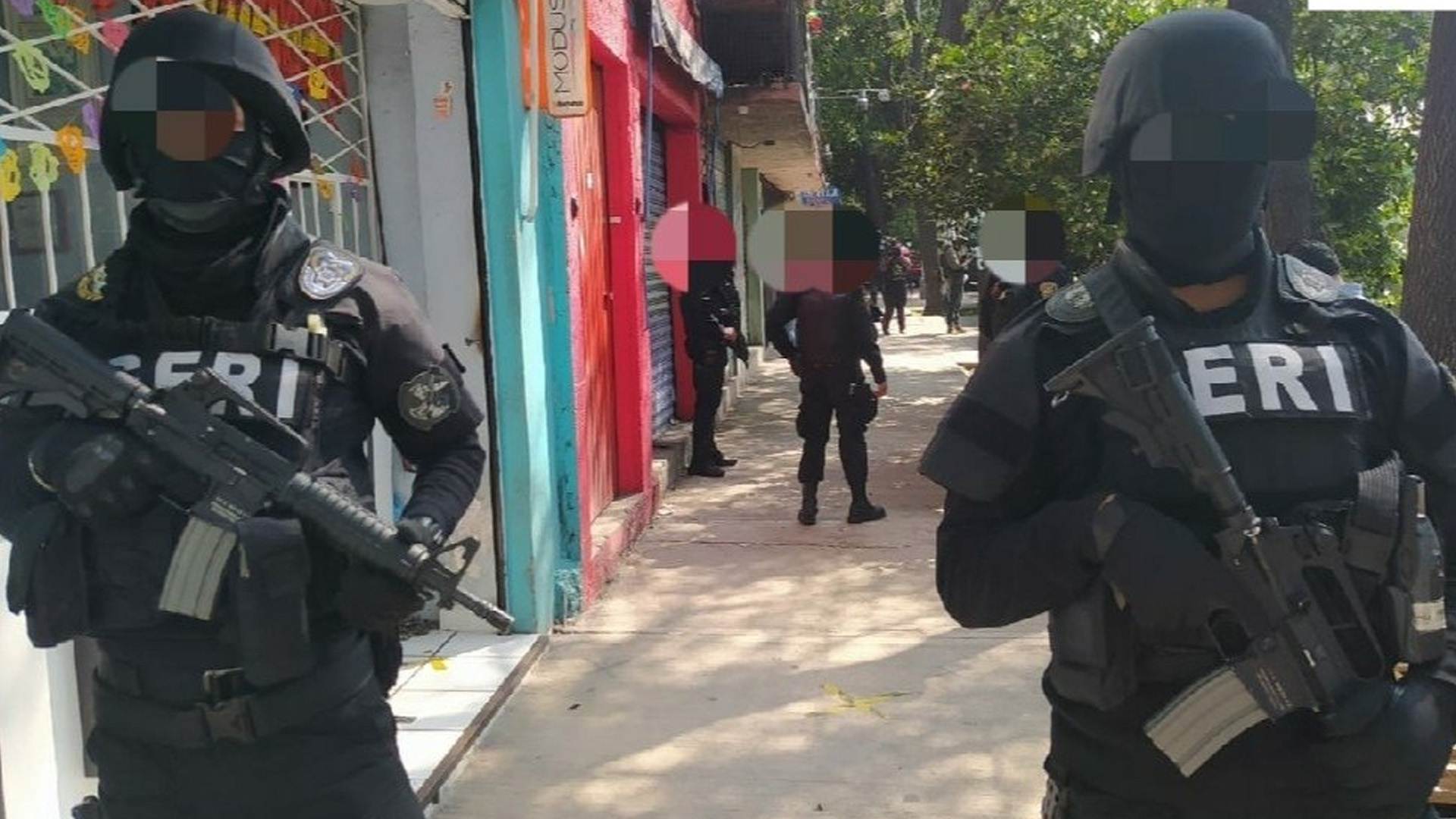 Trasladan a Fiscalía de CDMX 20 máquinas de hemodiálisis robadas