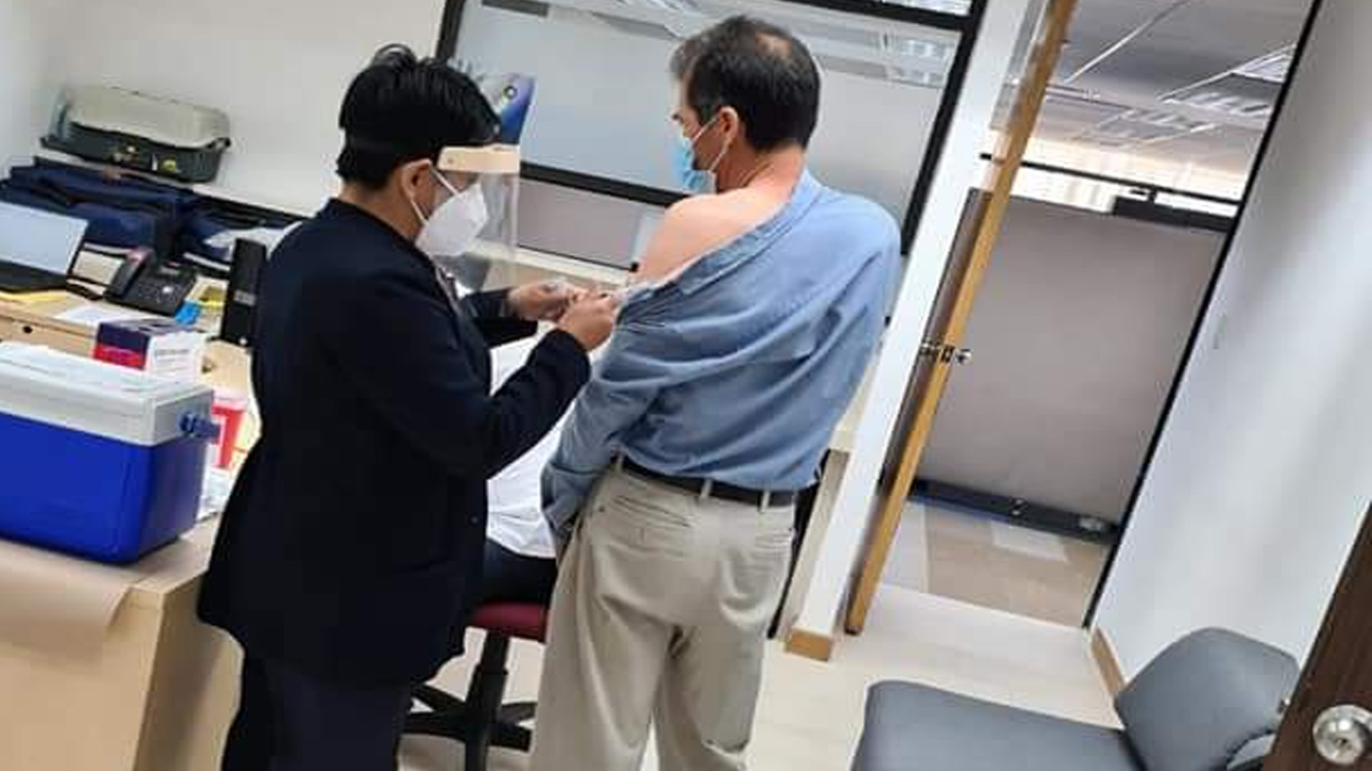 “No hay desabasto de vacunas contra la influenza”, asegura Claudia Sheinbaum “No hay desabasto de vacunas contra la influenza”, asegura Claudia Sheinbaum