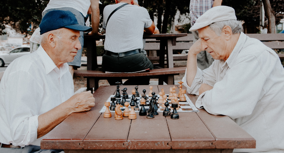 “Saber envejecer: el arte de la vida”, la reflexión del Dr. José Antonio Lozano Díez