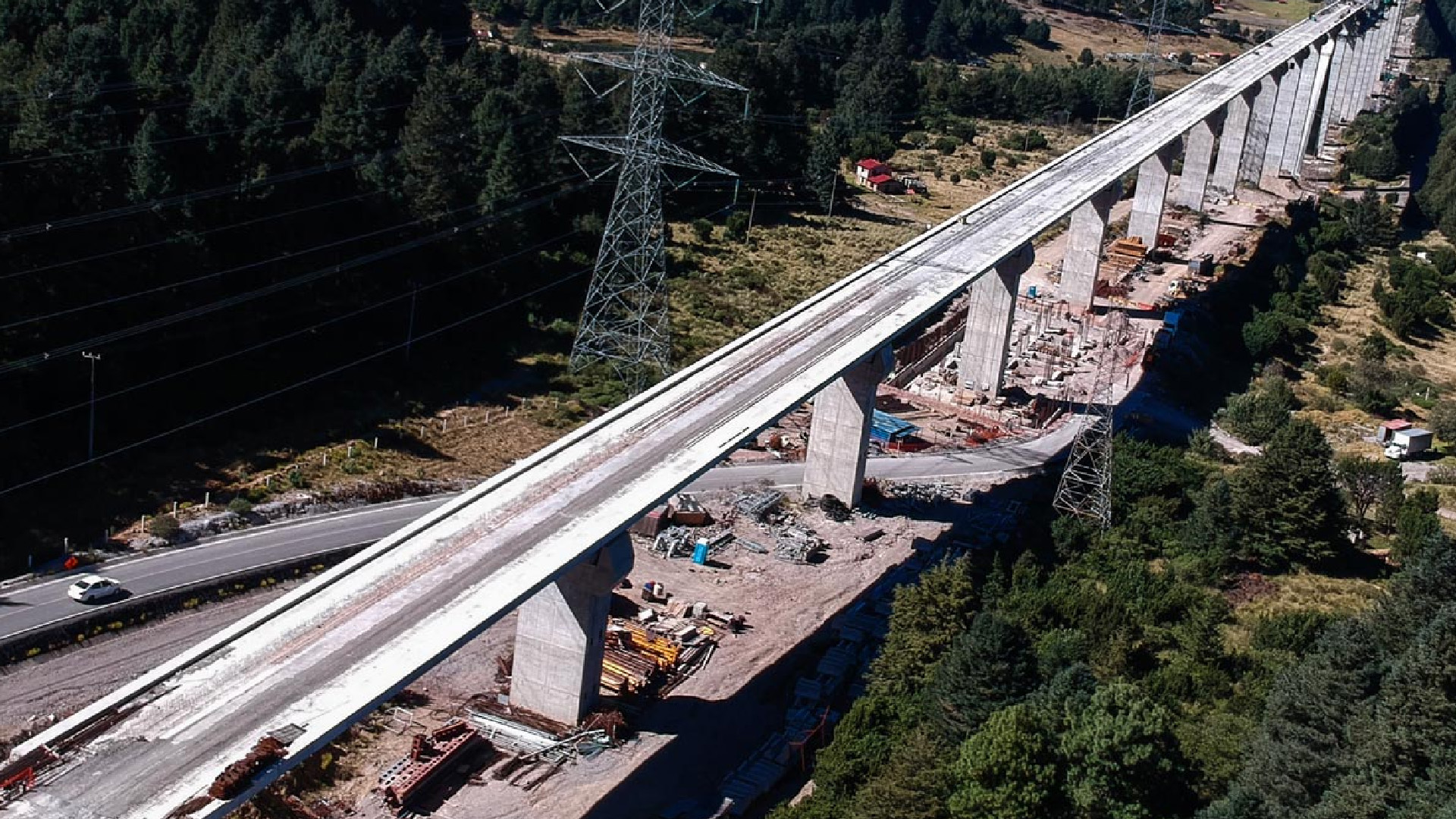 Moderno sistema de transporte conectará a Ixtapaluca con oriente de la CDMX, anuncia AMLO Moderno sistema de transporte conectará a Ixtapaluca con oriente de la CDMX, anuncia AMLO