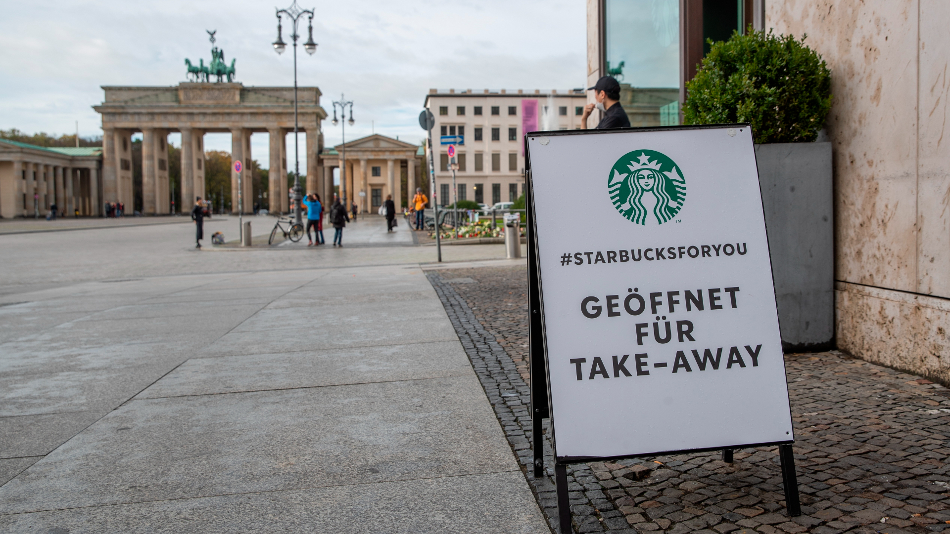 Merkel alerta que el sistema sanitario en Alemania se acerca a su límite