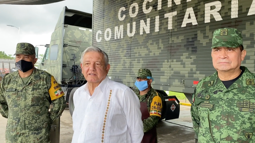 El presidente López Obrador asegura que ya está bajando el nivel de los ríos en Tabasco