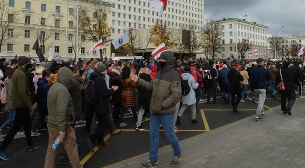 Miles de bielorrusos marchan contra Alexandr Lukashenko pese a amenazas de represión - bielorrussos