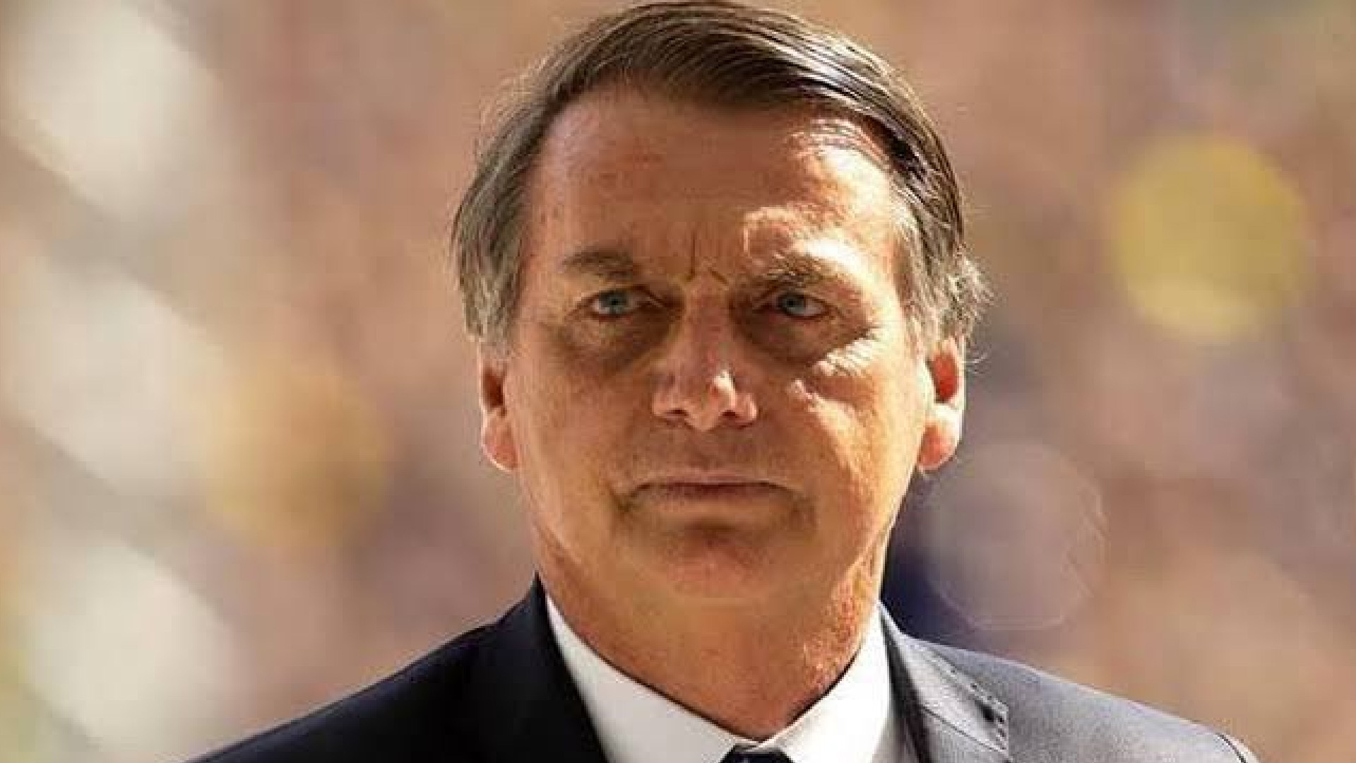 Hospitalizan a Bolsonaro por ataque de hipo y dolores abdominales Hospitalizan a Bolsonaro por ataque de hipo y dolores abdominales