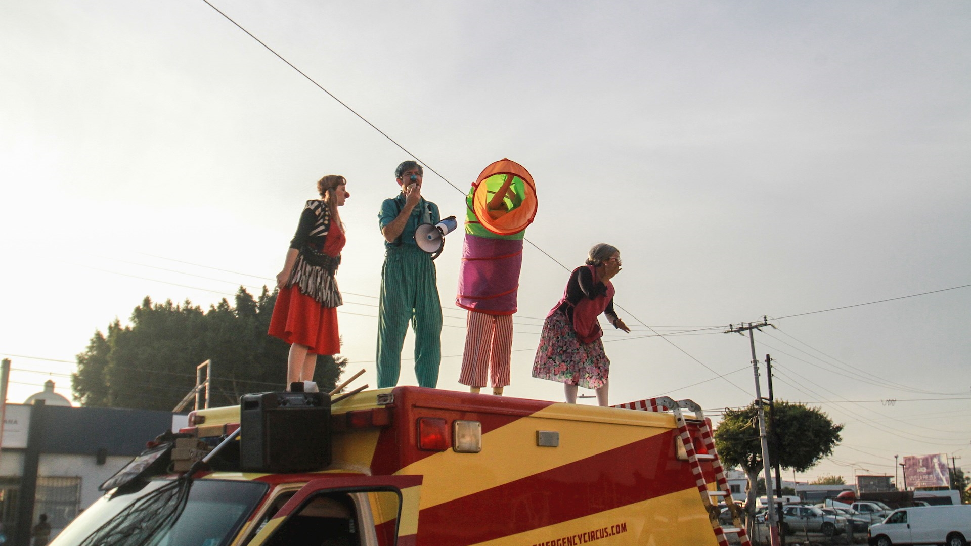 Circo lleva alegría a niños migrantes en albergue de Tijuana - circo-ninos-migrantes-tijuana-4