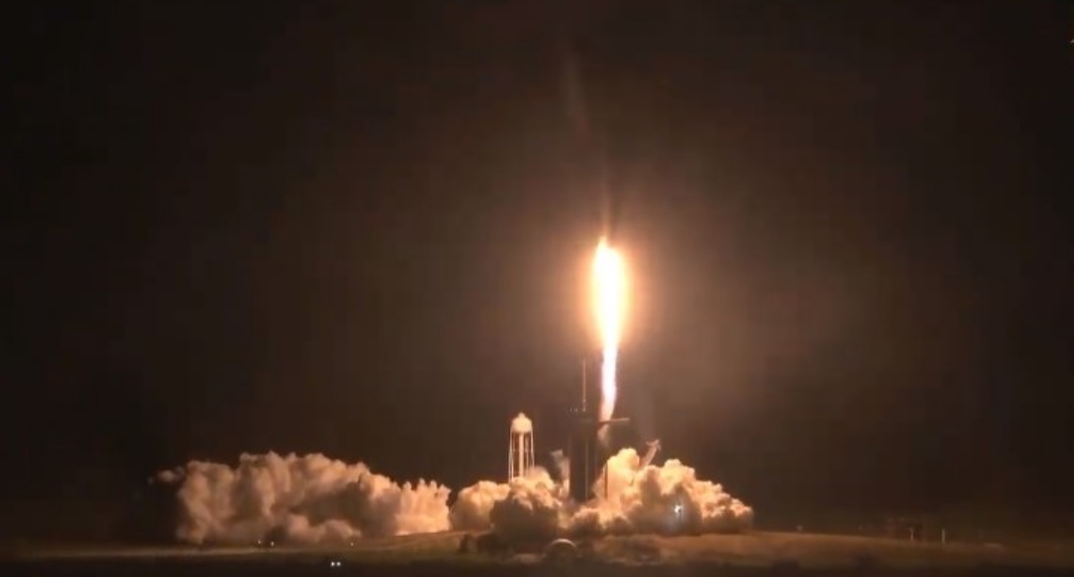 #Video Despegó el cohete Falcon 9 de NASA y SpaceX a EEI
