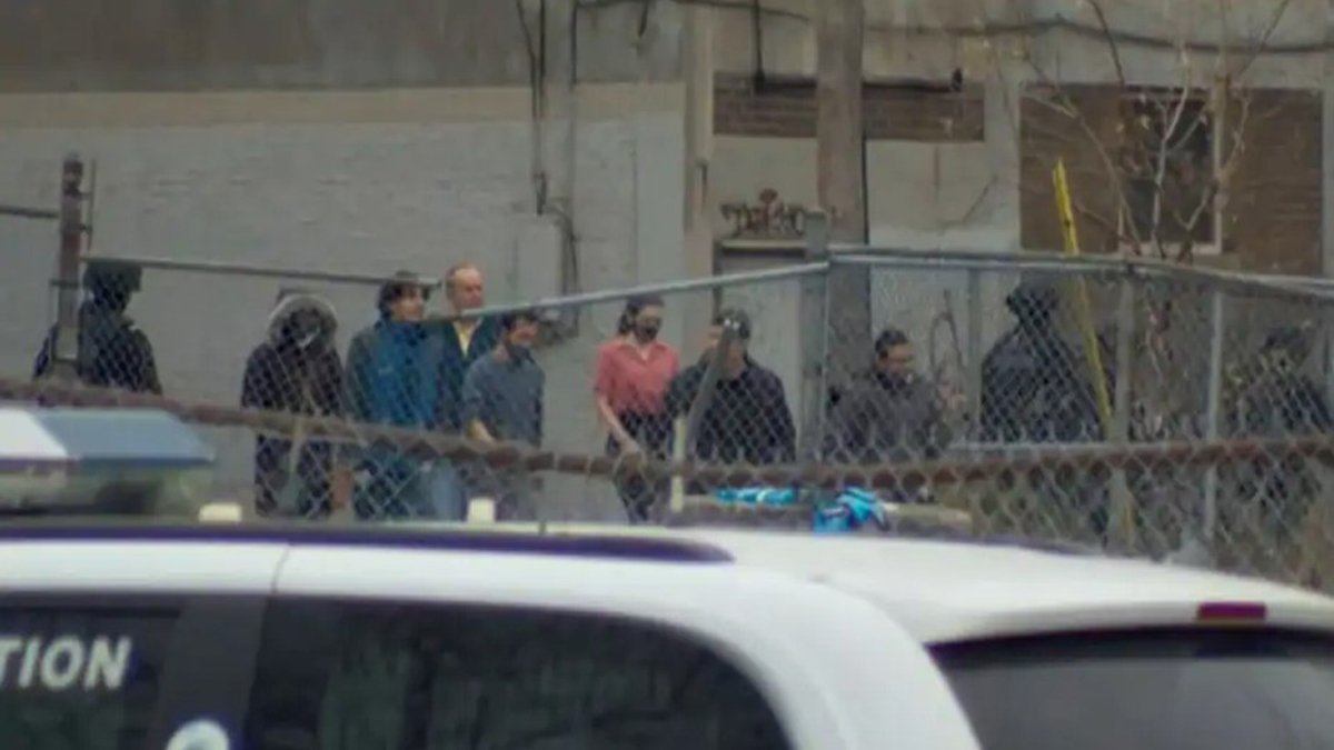 #Video Llamada al 911 moviliza a la Policía a oficinas de Ubisoft Montréal - desalojo-de-empleados