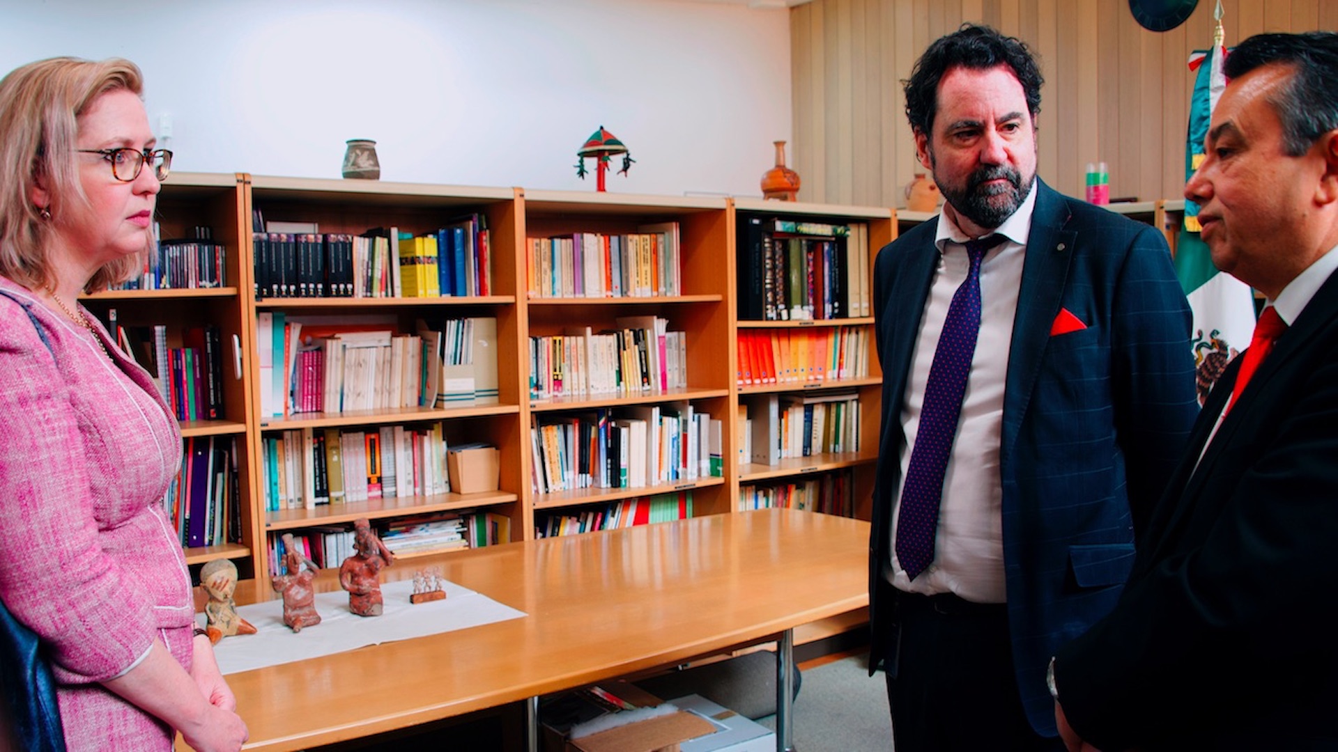 Australia devuelve a México cuatro piezas arqueológicas confiscadas tras ser vendidas en internet - devolucion-de-piezas-arqueologicas