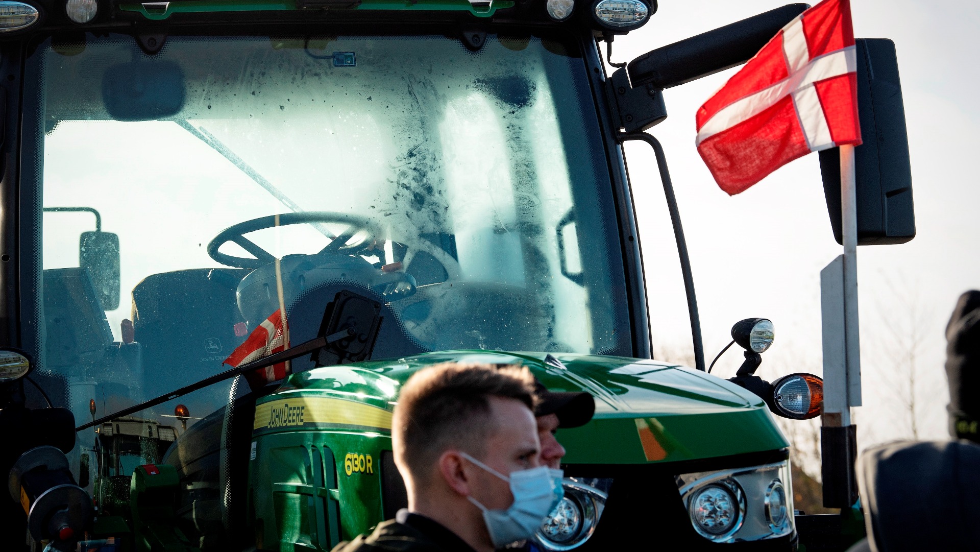 Dinamarca investiga potencial merma en vacunas de una mutación del SARS-CoV-2