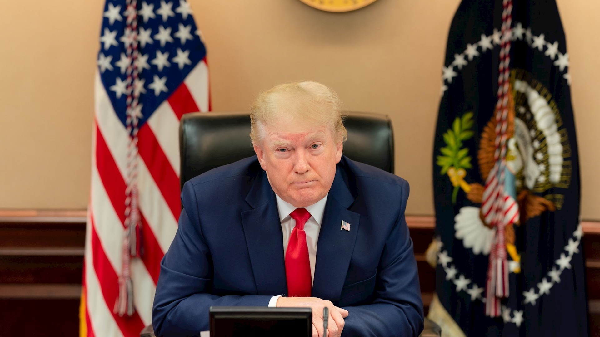 Trump insiste en impugnar resultado electoral mientras aumentan republicanos en su contra